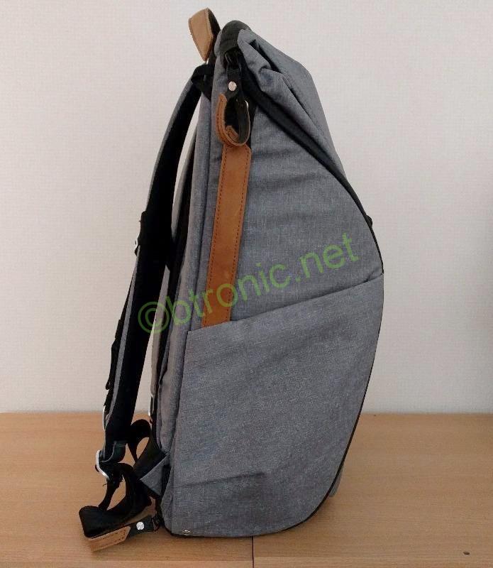 Peak Design Everyday Backpack v1の自立の様子