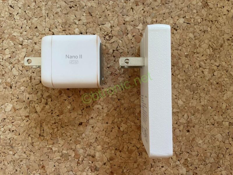 NovaPort SLIM 65WとAnker Nano Ⅱ45Wの比較(横)